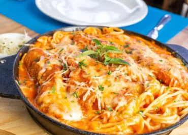 CARNE / FRANGO (REFEIÇÃO PARA 3 PESSOAS)